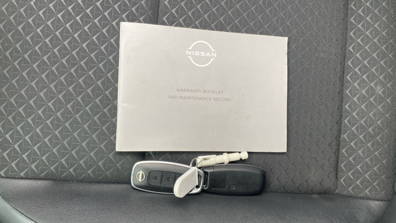 Nissan Juke 1.0 DiG-T 114 N-Connecta 5dr Petrol Hatchback